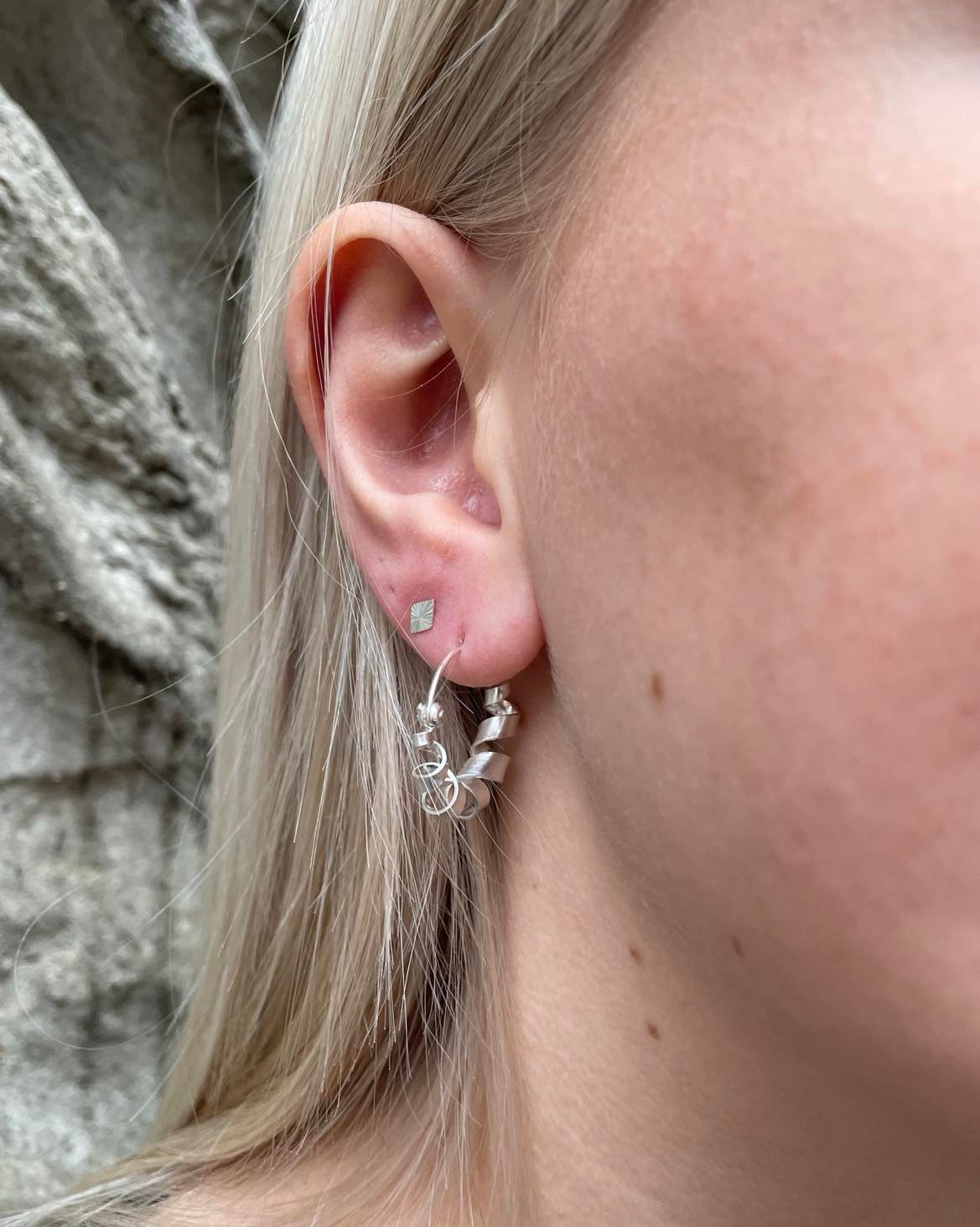 Jane Kønig Curly ørering JKSCHF18-S