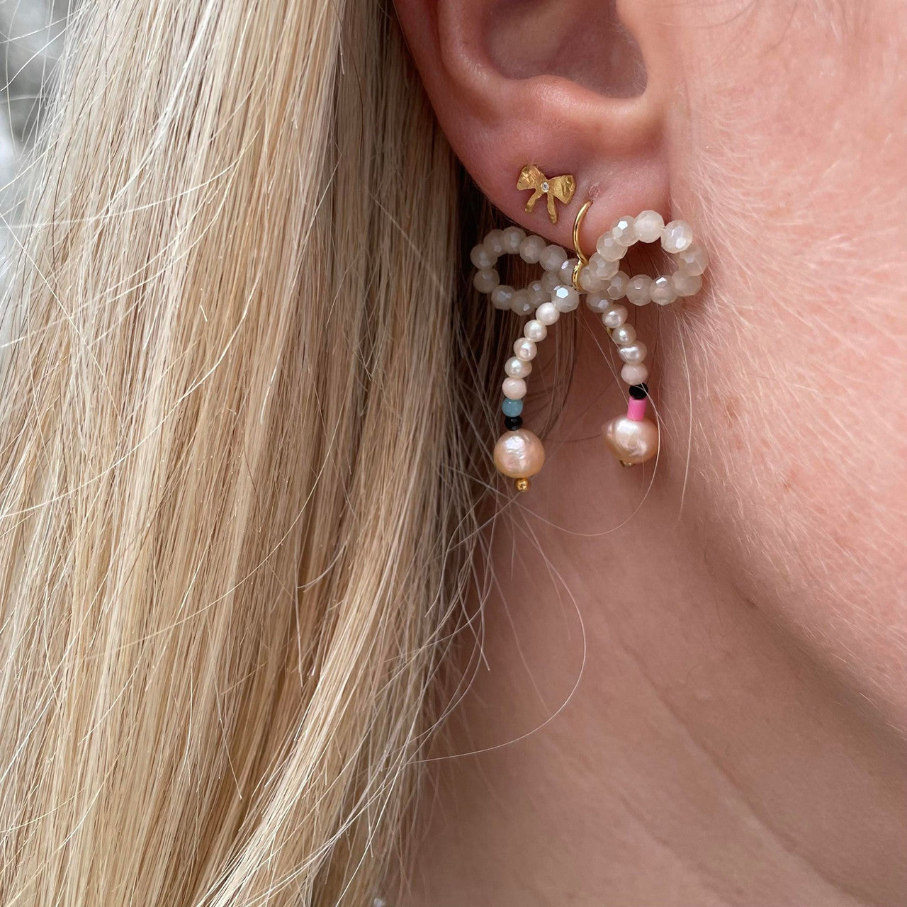 STINE A Jewelry Glow Bow ørering 1345-02