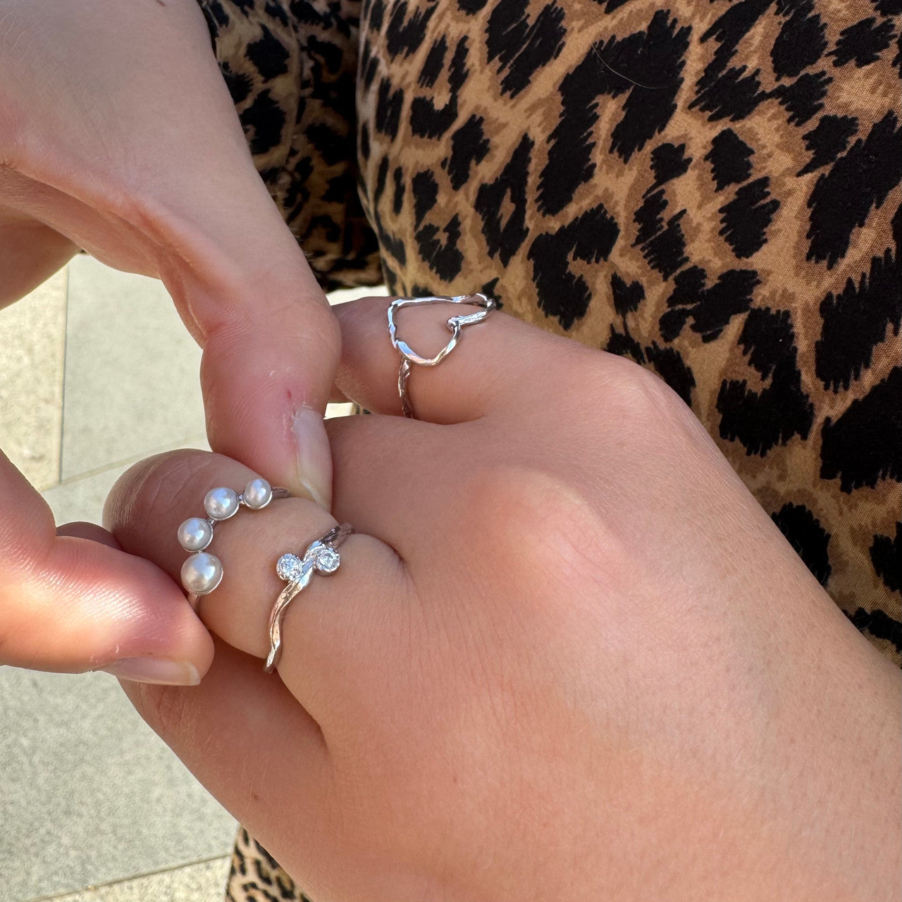 STINE A Jewelry Flow with two stones ring 4053-00