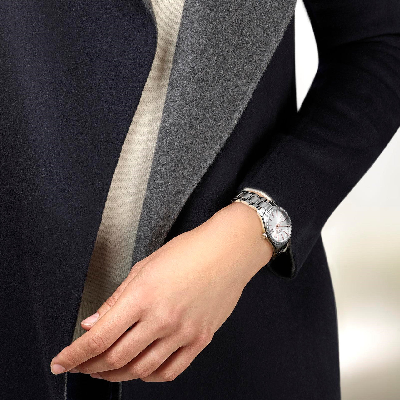 Longines Conquest Classic 34mm L2.386.0.72.6