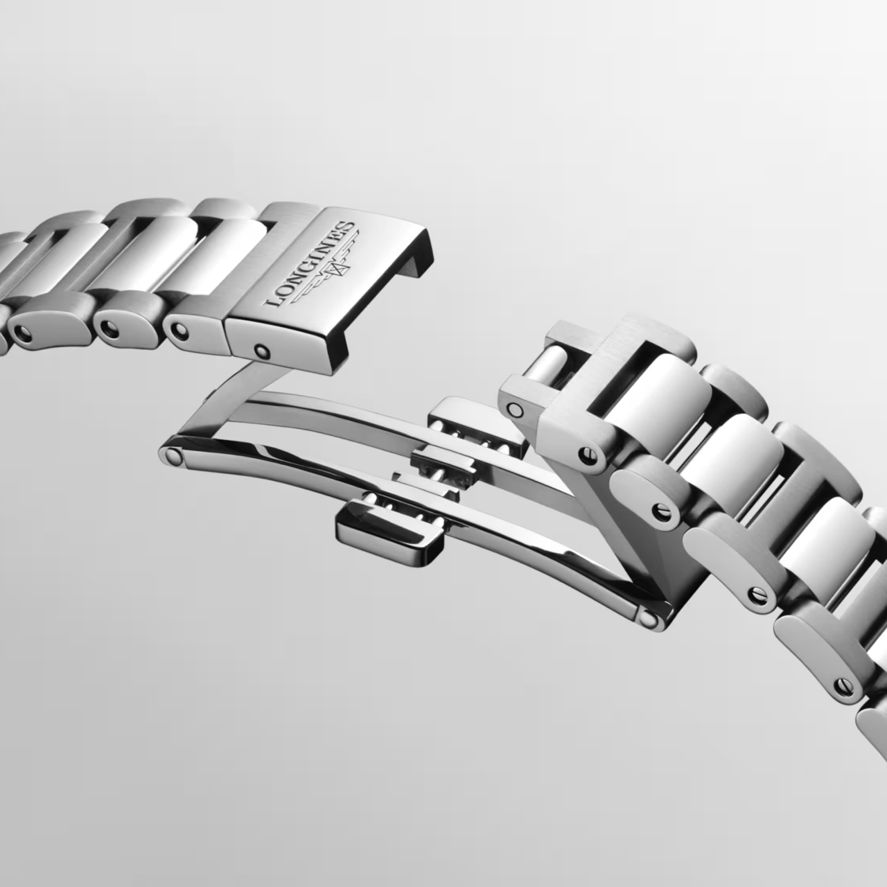 Longines Conquest 30mm L3.320.5.72.6