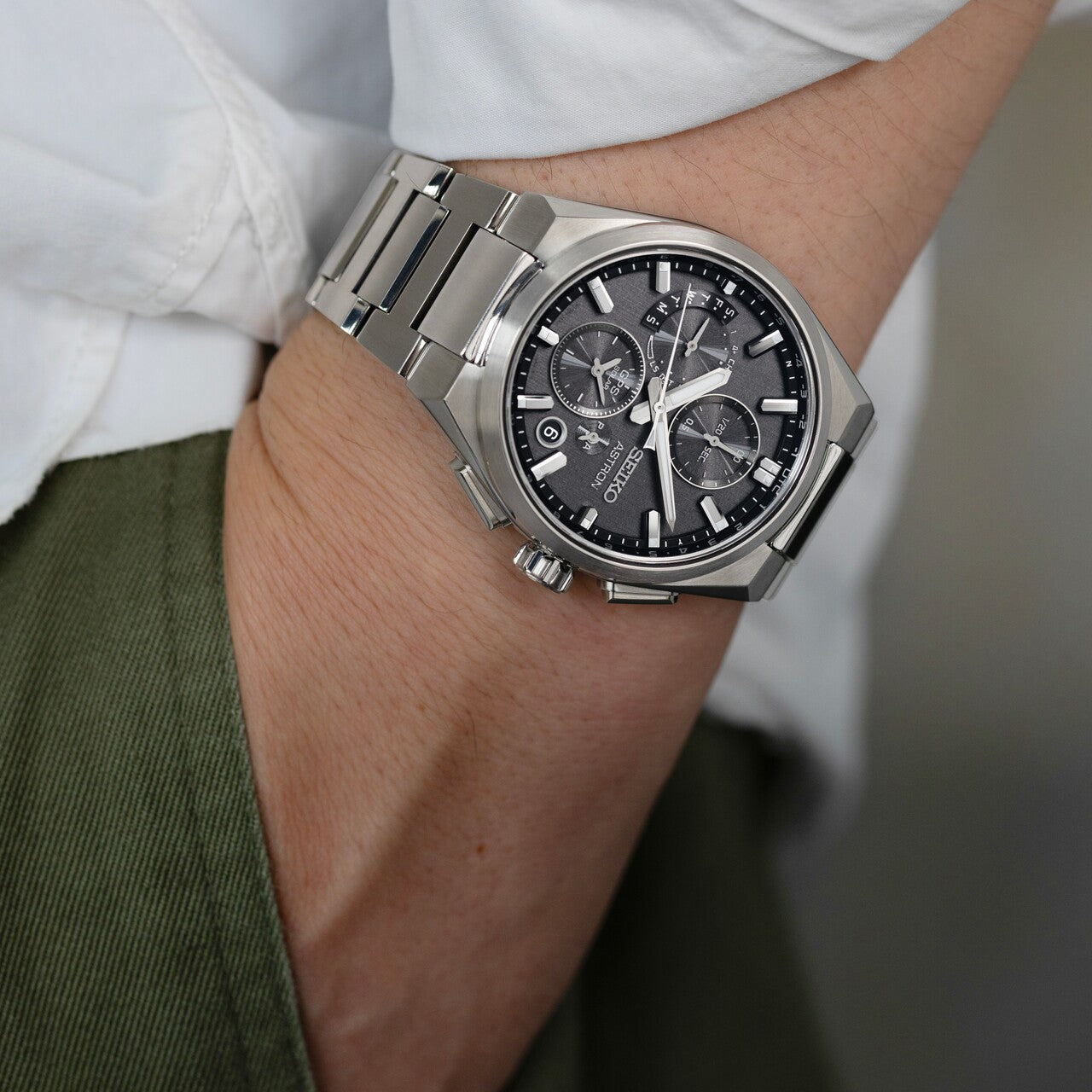 Seiko GPS Solar 5X83 Dual-Time Chronograph SSH163J1