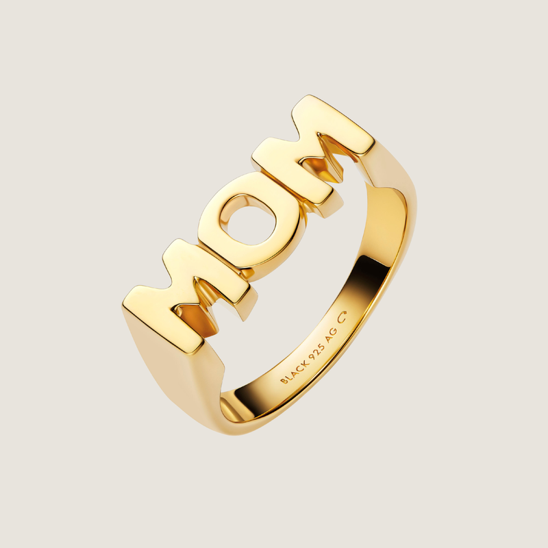 Marie Black ringe