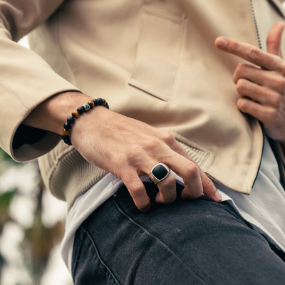 Alexander Lynggaard Hope Signet Ring Black Onyx H10010