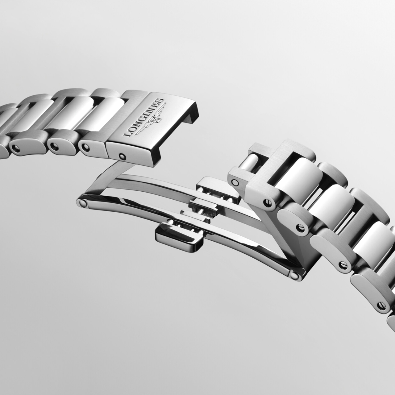 Longines Conquest 30mm L3.320.4.72.6