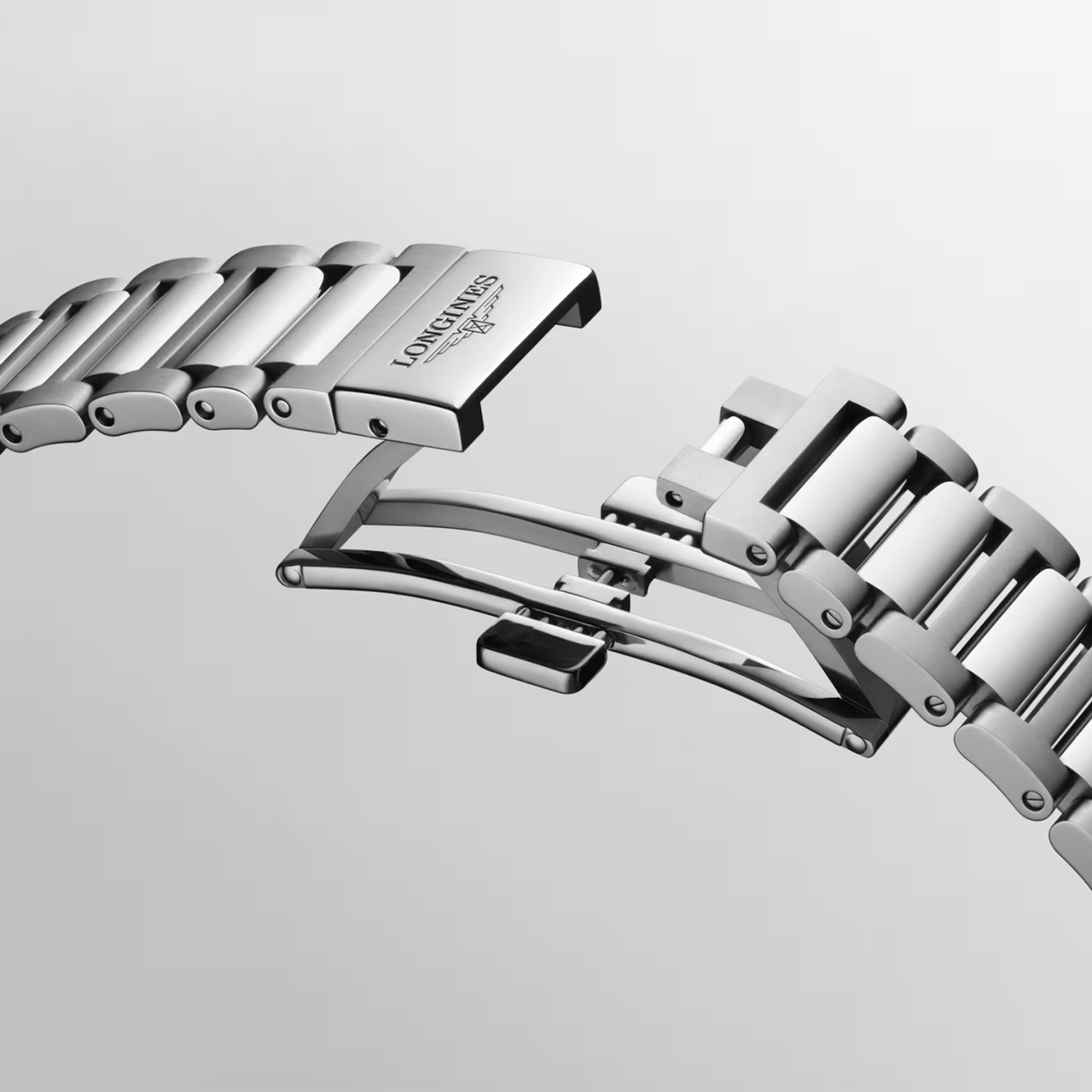 Longines Conquest 38mm L3.720.4.62.6